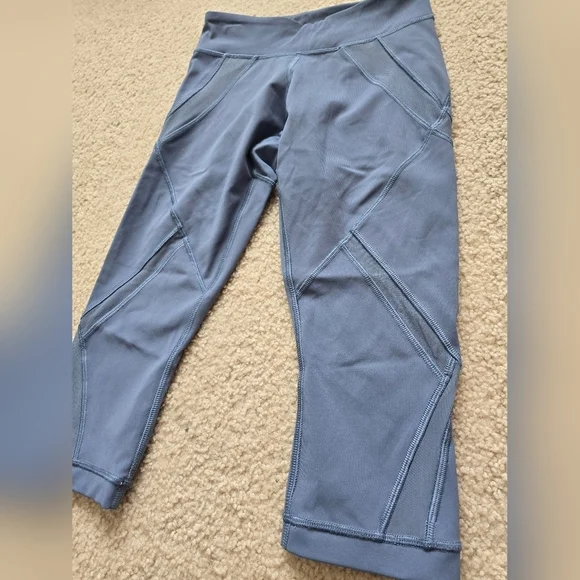 Lululemon Cool To Street CropBlue Denim / Banana Leaf Blush Quartz Size 2 - Picture 7 of 16